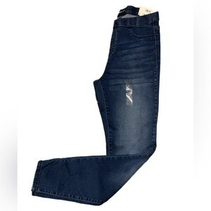 NWT $50 dark wash jegging